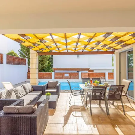 Ana Coral Вилла *